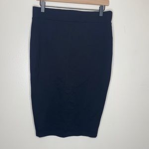 TORRID: NWT Ponte Pencil Skirt